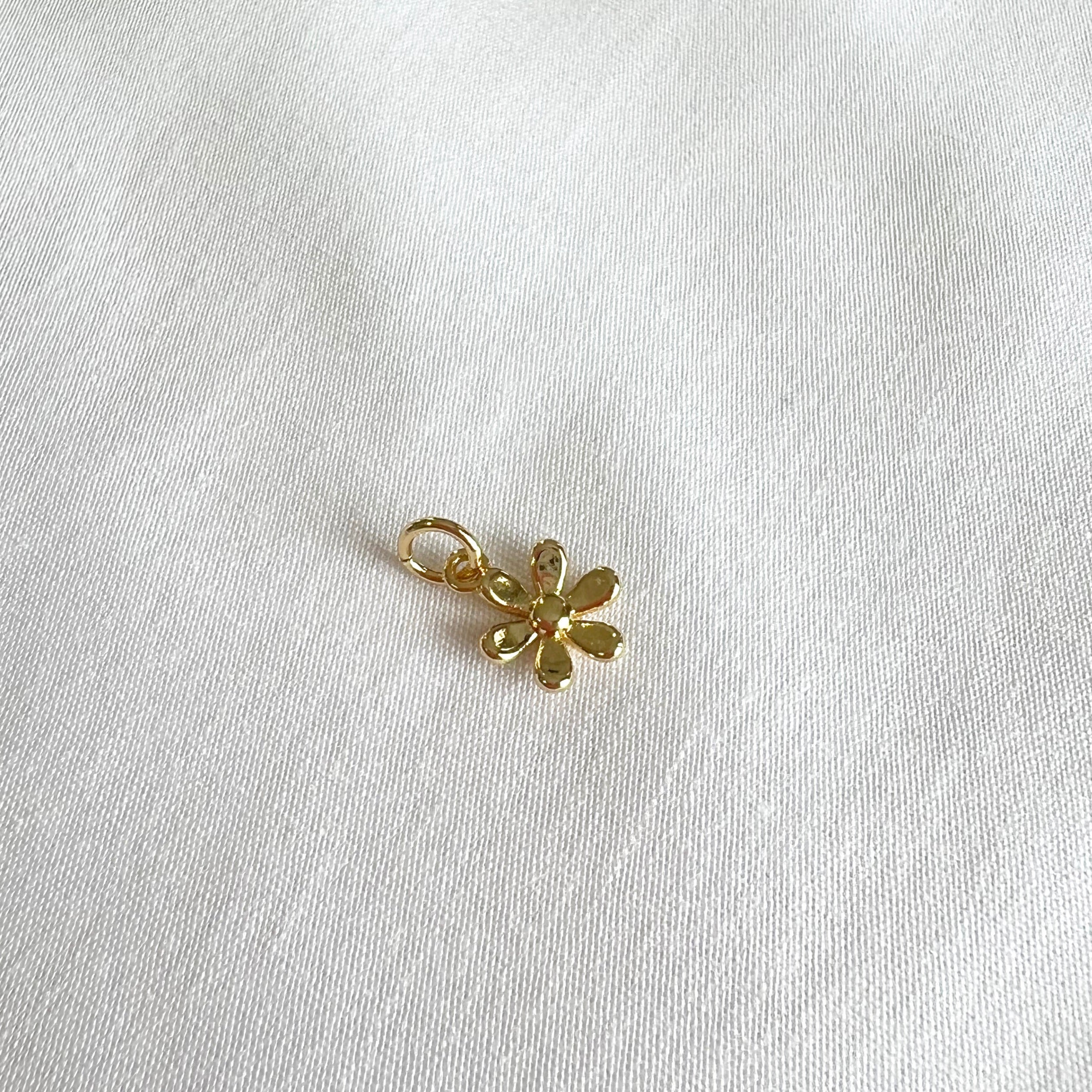 Daisy Mae Charm