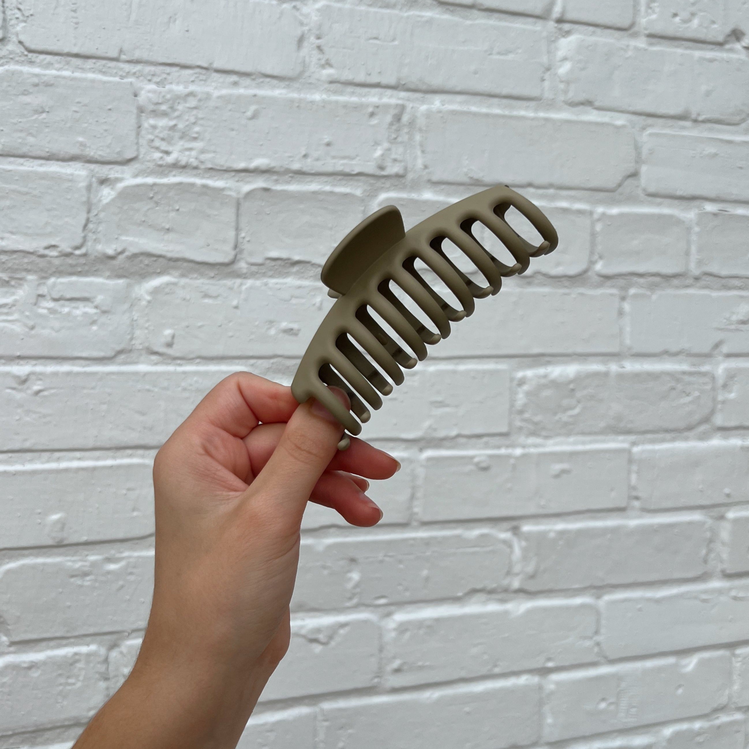 Beige Classic Claw Clip