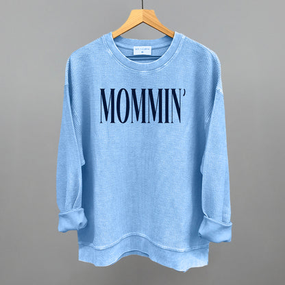 Mommin' Blue Text