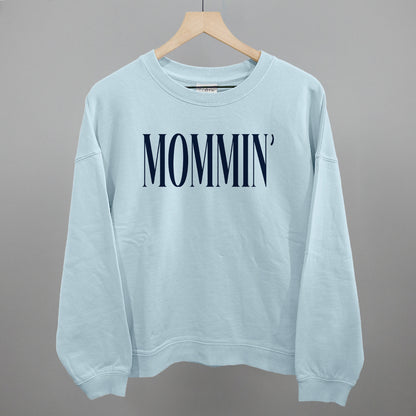 Mommin' Blue Text